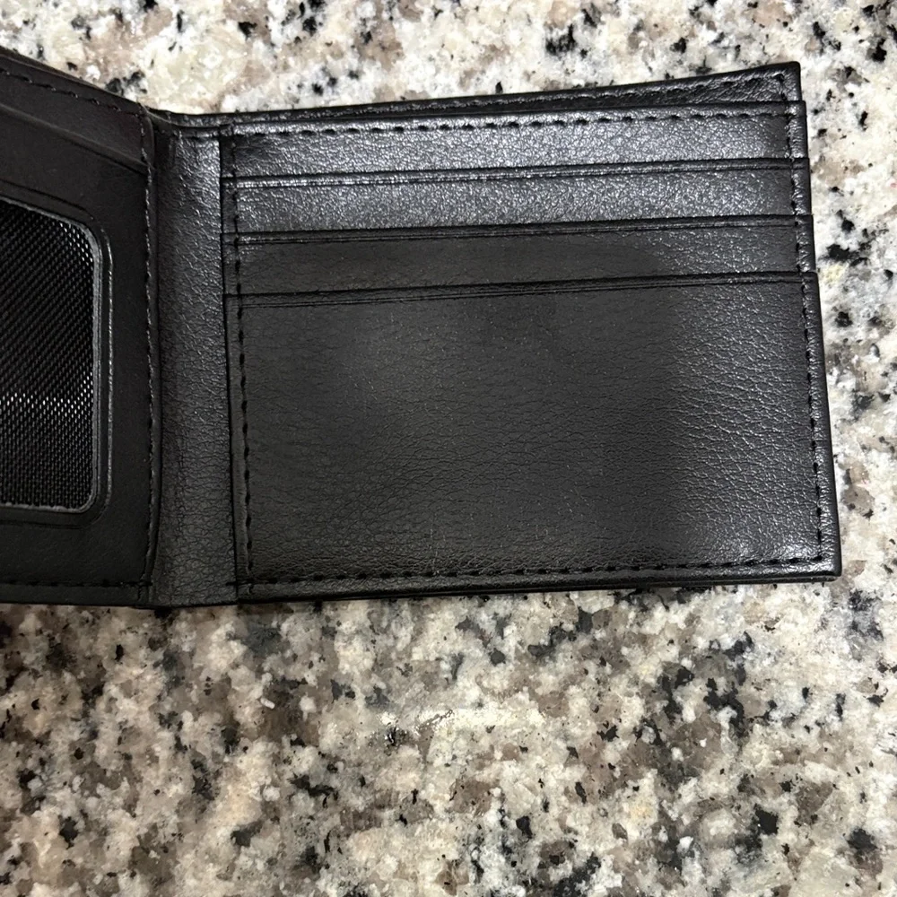 Ecko Unlimited Black Embossed Key Holder